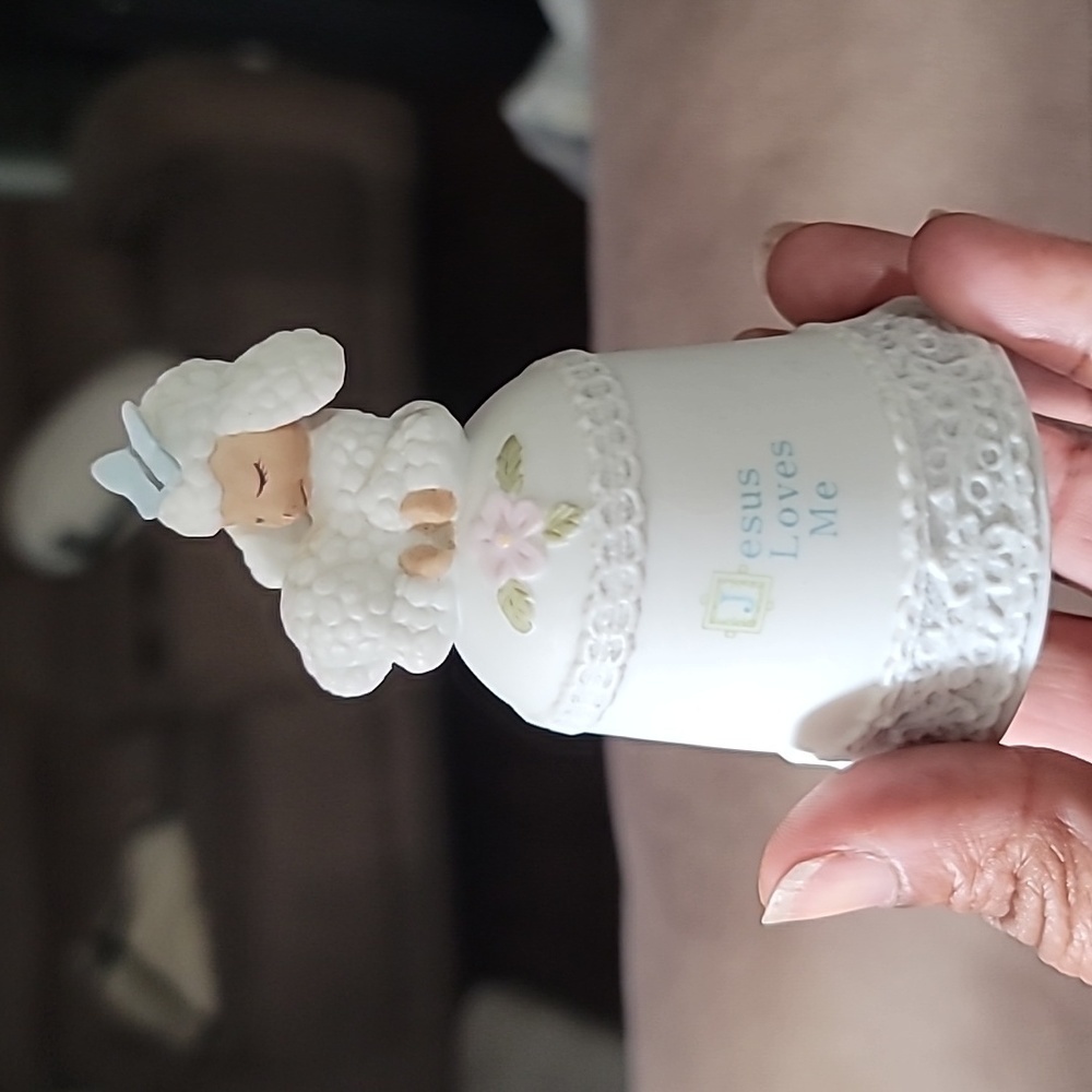 Enesco Bell Figurine‎ Unisex OS White Jesus Loves Me Lamb 1987 Vintage Decor